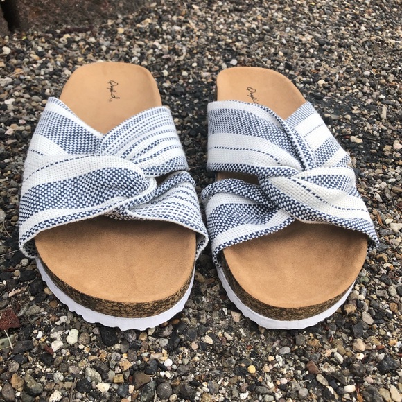 NEW! Linen Blue and White Birkenstock Style Sandal - Picture 6 of 8
